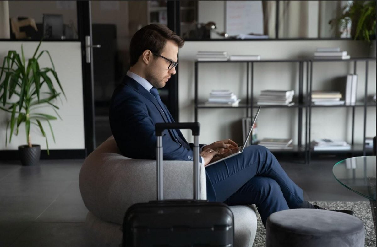 How Coworking Improves Work for Business Travelers